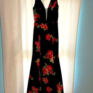 Black floor-length (trumpet style) prom dress